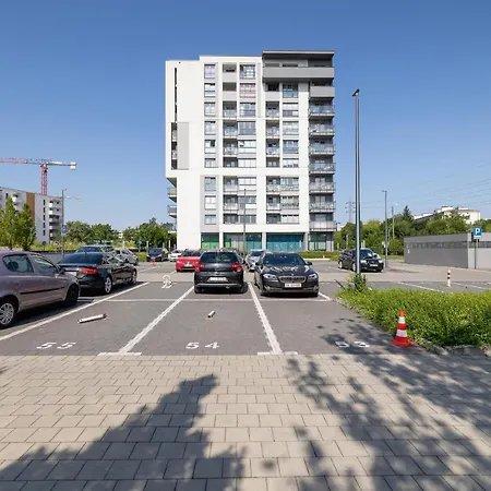 公寓 Family 3 Bedroom Listopada With Parking & Balcony By Renters Prestige 克拉科夫